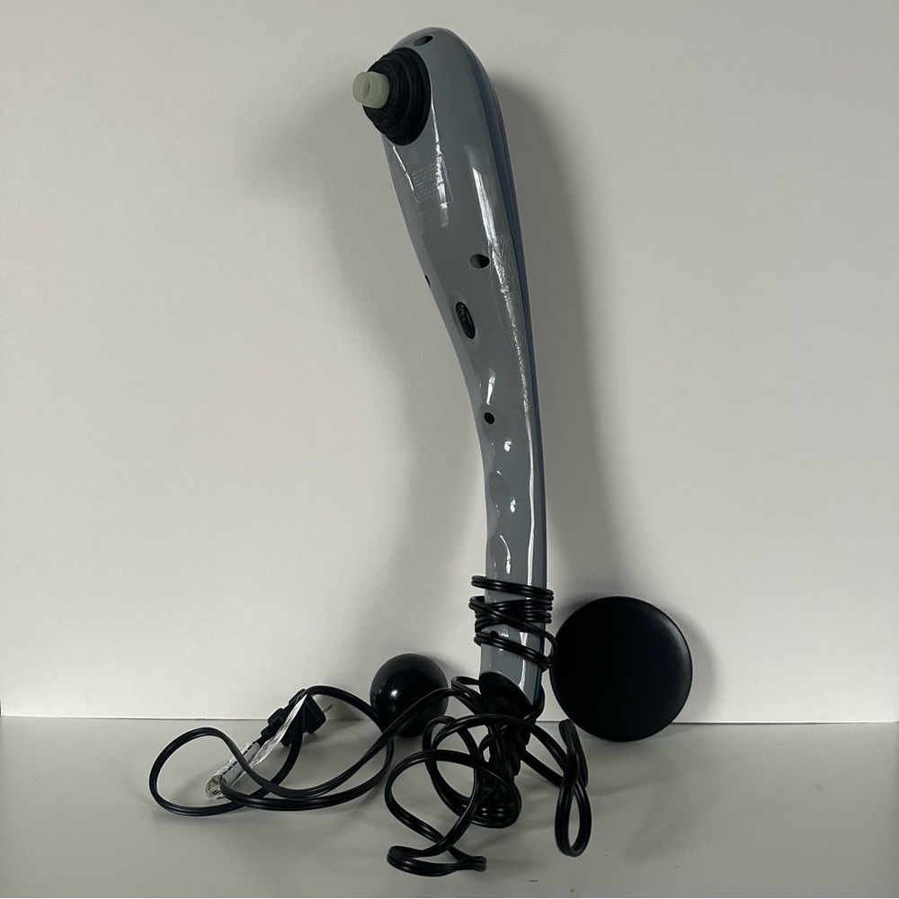 Wahl Handheld Corded Percussion Massager for Deep Tissue Therapy W 2 Attachments